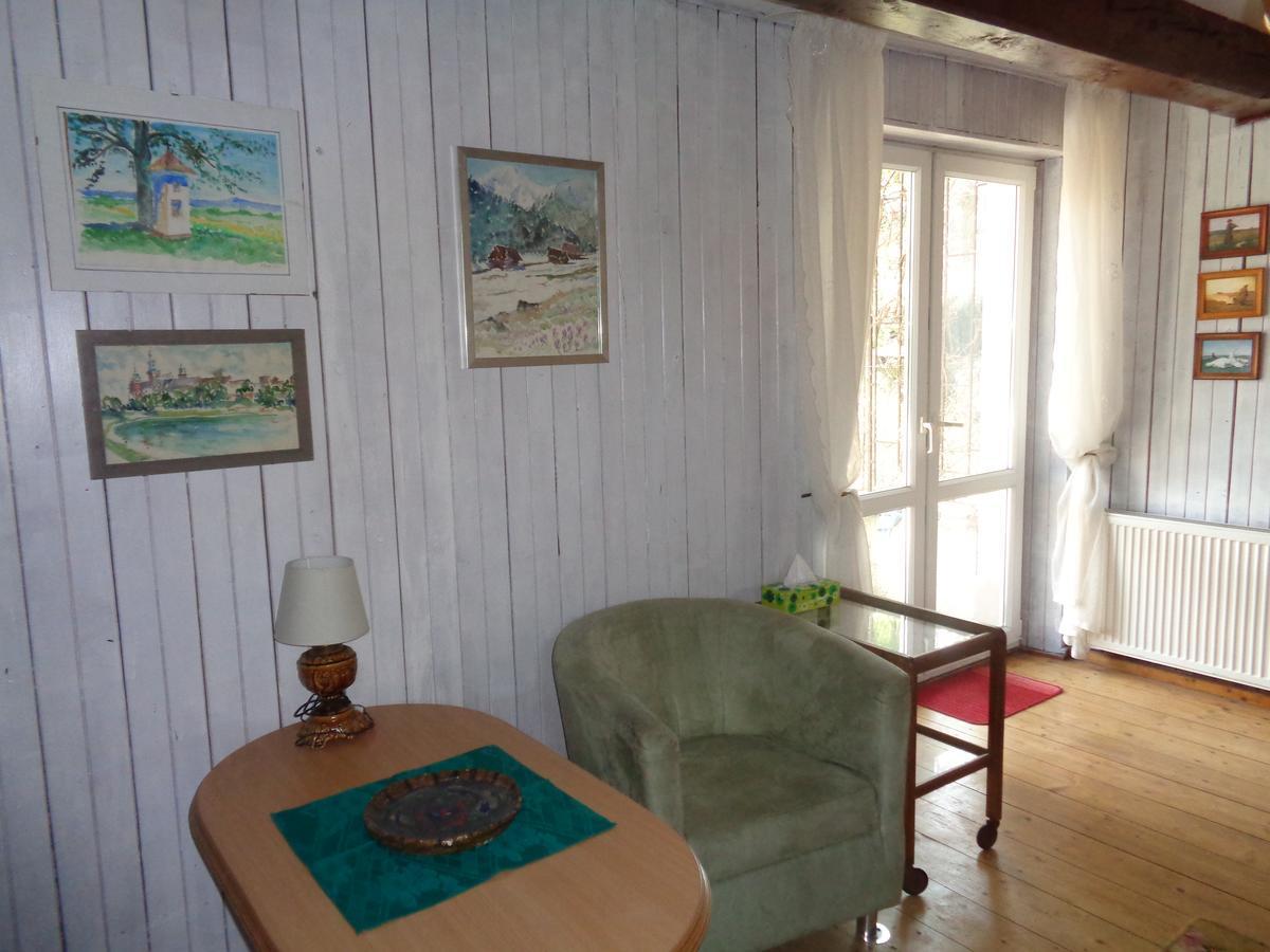 Uroczy Domek Z Ogrodem I Tarasem Myślenice Extérieur photo